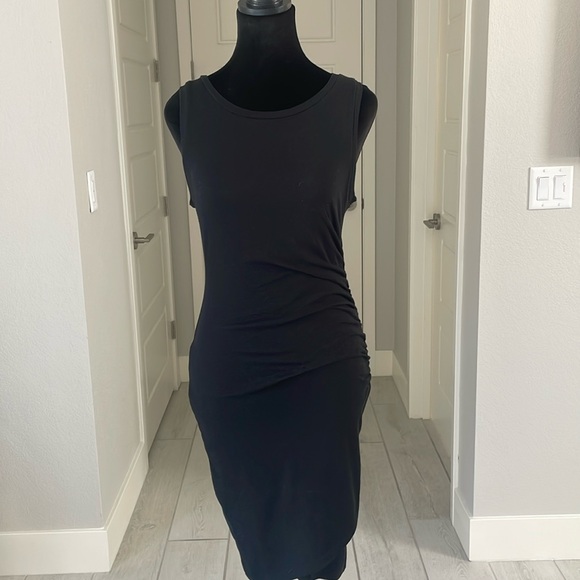 Treasure & Bond Dresses & Skirts - Treasure & Bond Ruched Side Sleeveless Dress Black Size S